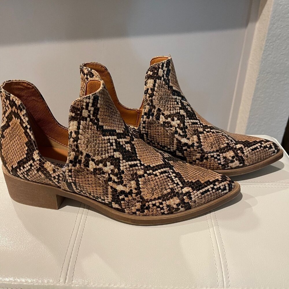 Steve Madden Booties, 8.5